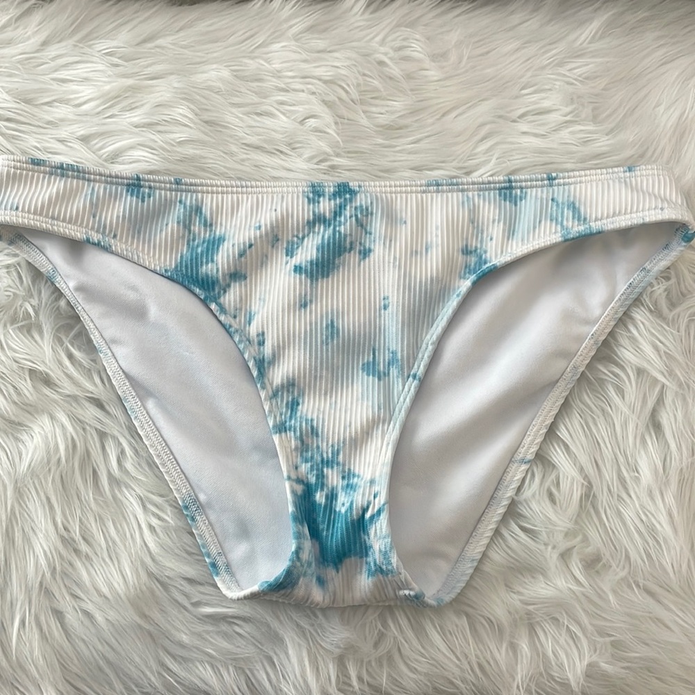 Hollister swim bottoms